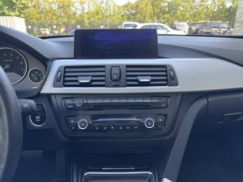 Used 2013 BMW 328i xDrive Sedan AWD/4WD image 33