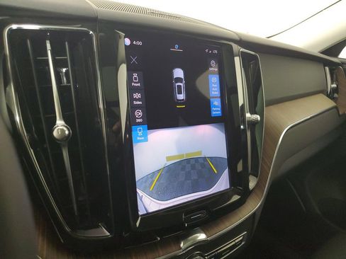 Used 2023 Volvo XC60 B5 Plus w/ Protection Package Premier FWD image 31