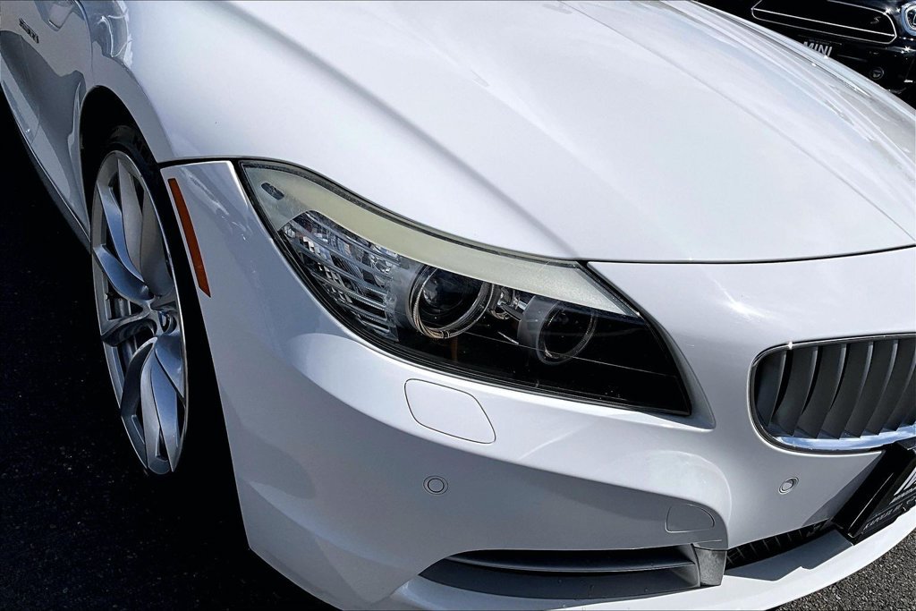 Used 2011 BMW Z4 sDrive35i RWD image 25
