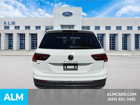 Used 2022 Volkswagen Tiguan SE image 6