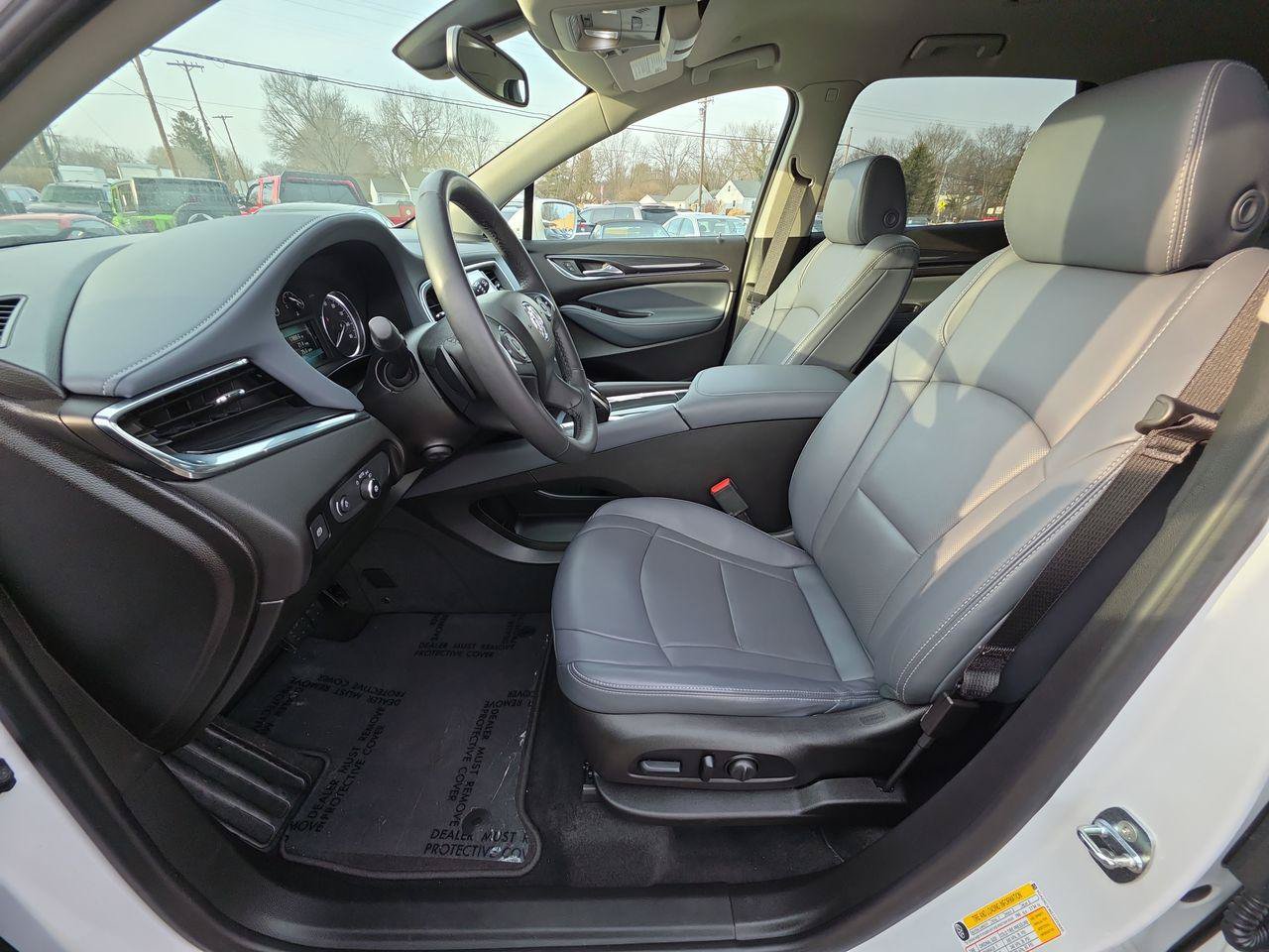 Used 2018 Buick Enclave Premium FWD image 3