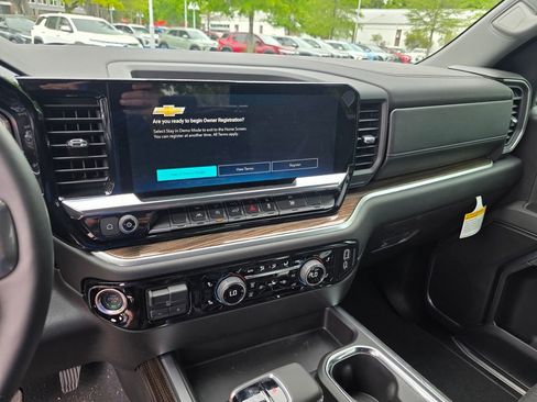 New 2026 Chevrolet Silverado 1500 LT RWD image 13