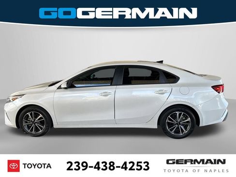 Used 2023 Kia Forte LXS image 7