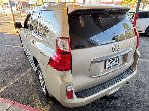 Used 2011 Lexus GX 460 Premium w/ Convenience Pkg image 5