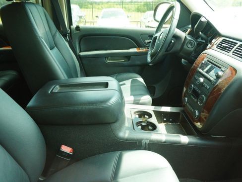 Used 2012 Chevrolet Tahoe LT w/ Texas Edition image 9