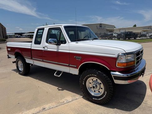 Used 1997 Ford F250 4x4 SuperCab Heavy Duty image 25