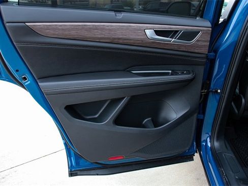 New 2026 Volkswagen Atlas SEL image 24