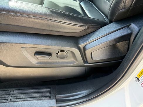 Used 2021 Ford Ranger Lariat w/ Equipment Group 501A High image 30