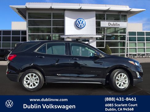 Used 2018 Chevrolet Equinox LS w/ LPO, Blackout Package image 3