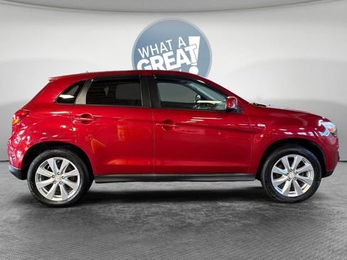 Used 2014 Mitsubishi Outlander Sport ES image 2