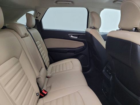 Used 2017 Ford Edge SEL w/ Equipment Group 201A AWD/4WD image 19