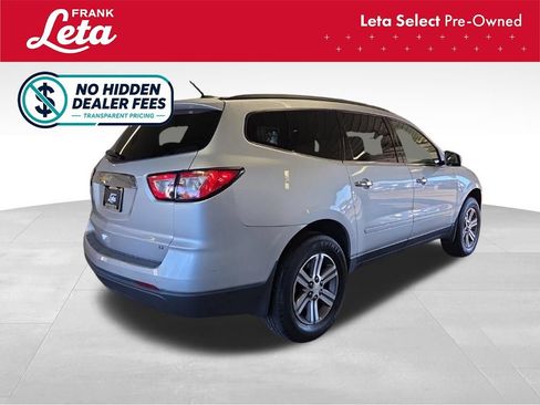 Used 2017 Chevrolet Traverse LT FWD image 6