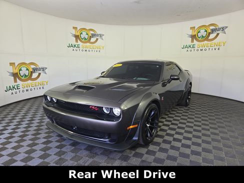 Certified 2022 Dodge Challenger R/T Scat Pack RWD image 4