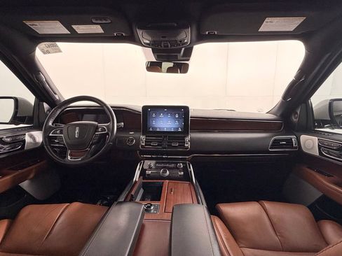 Used 2021 Lincoln Navigator L Reserve AWD/4WD image 14