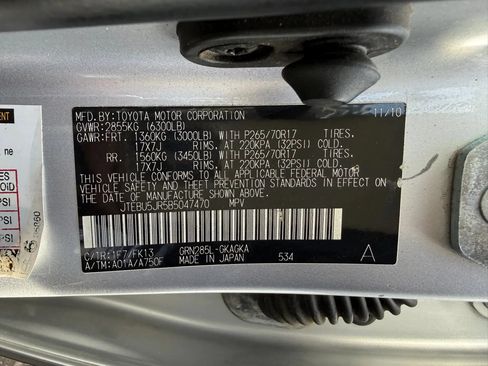 Used 2011 Toyota 4Runner SR5 AWD/4WD image 29