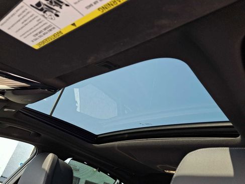 Used 2023 BMW M550i xDrive w/ Executive Package image 14