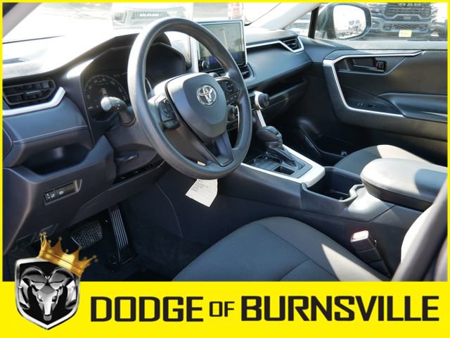 Used 2025 Toyota RAV4 LE AWD/4WD image 11