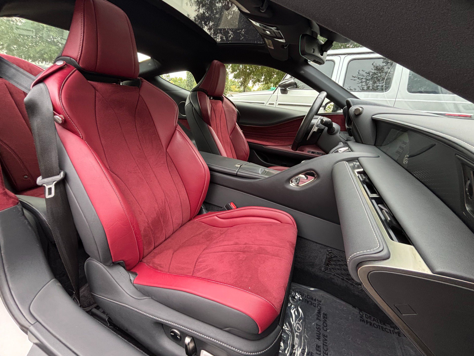 Used 2018 Lexus LC 500 Coupe w/ Sport Package RWD image 17