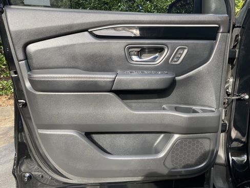 Used 2024 Honda Pilot EX-L image 15