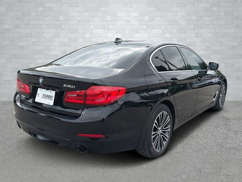 Used 2020 BMW 530i w/ Convenience Package image 4