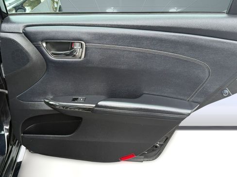 Used 2015 Toyota Avalon XLE image 35