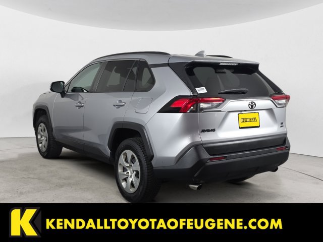 Used 2021 Toyota RAV4 LE AWD/4WD image 7