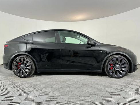 Used 2023 Tesla Model Y Performance AWD/4WD image 29