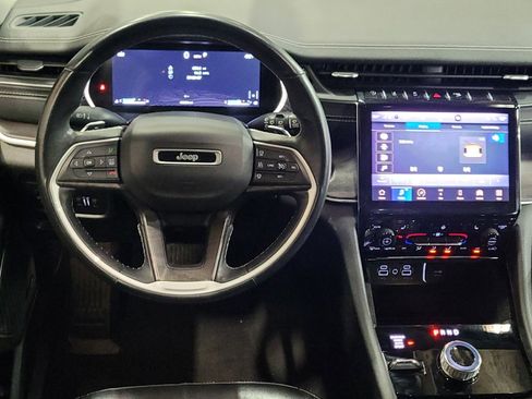 Used 2021 Jeep Grand Cherokee L Limited AWD/4WD image 22
