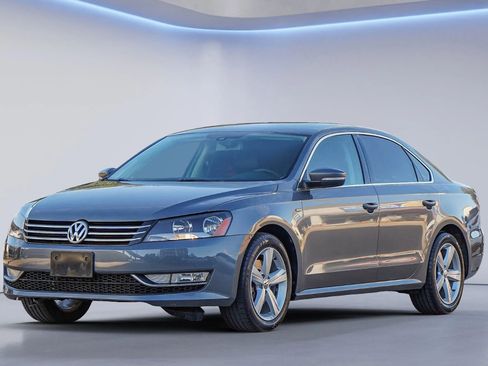 Used 2015 Volkswagen Passat 1.8T S image 17