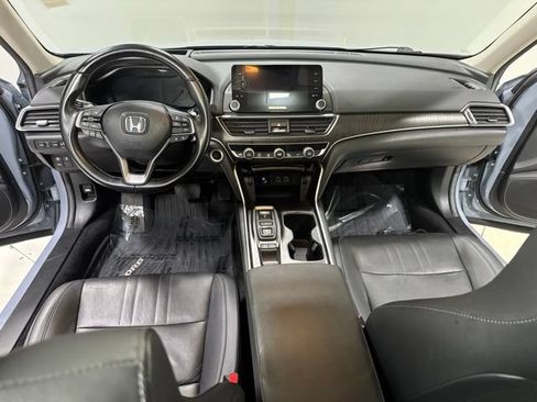 Used 2021 Honda Accord Touring image 17
