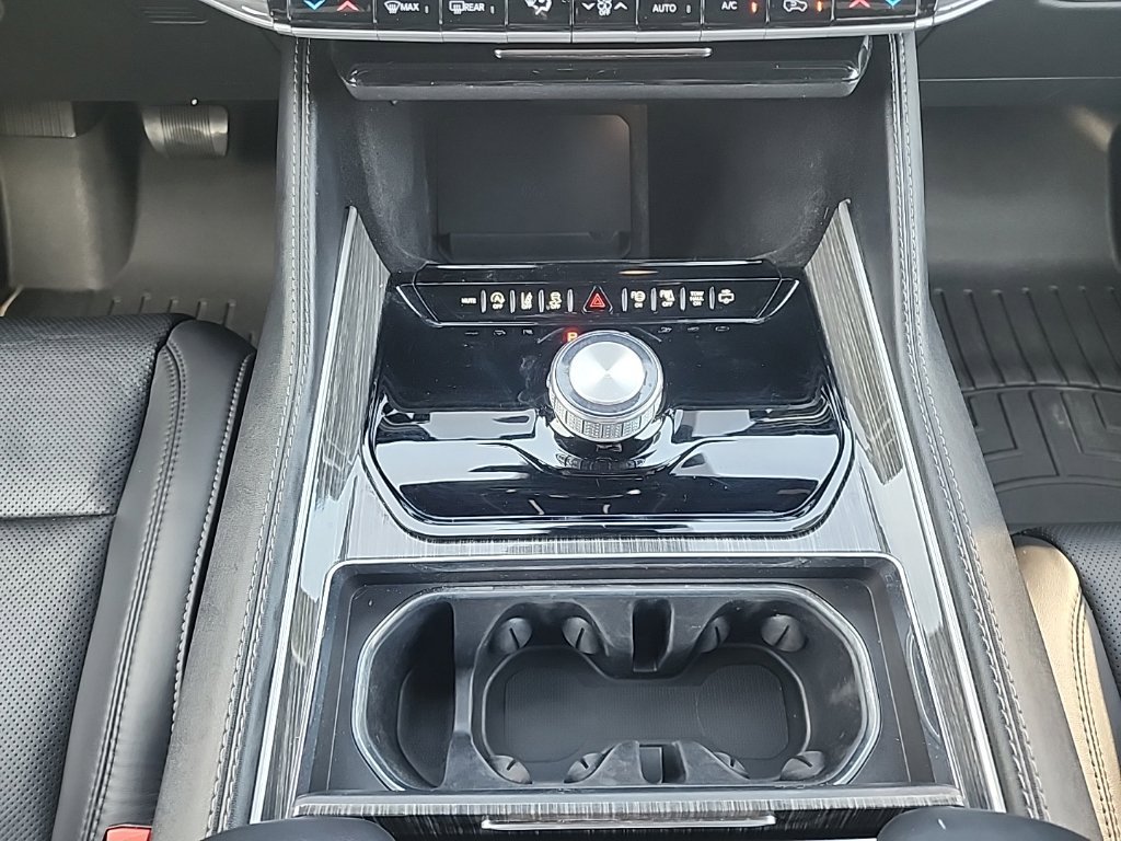 Used 2022 Jeep Wagoneer Series III w/ Convenience Group I RWD image 23