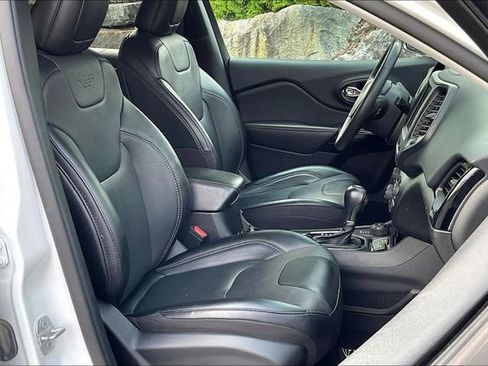 Used 2023 Jeep Cherokee Altitude Lux image 8