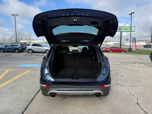 Used 2017 Lincoln MKC Premiere image 12