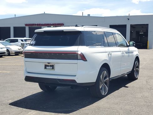 New 2026 Lincoln Navigator Black Label AWD/4WD image 4