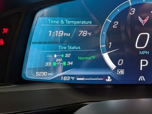Used 2024 Chevrolet Corvette Stingray Premium Conv w/ Z51 Performance Package RWD image 26