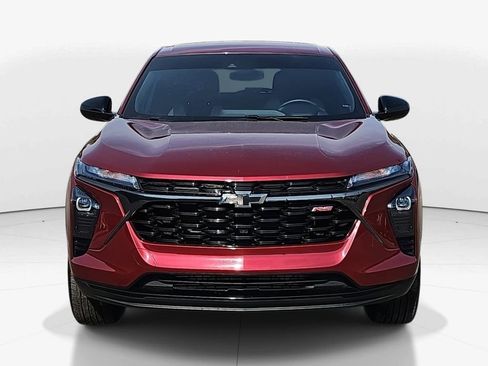 Used 2024 Chevrolet Trax RS image 11