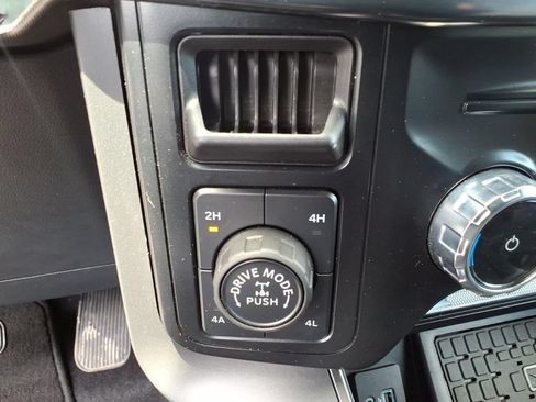 Used 2024 Ford F150 Lariat w/ Equipment Group 502A High AWD/4WD image 30