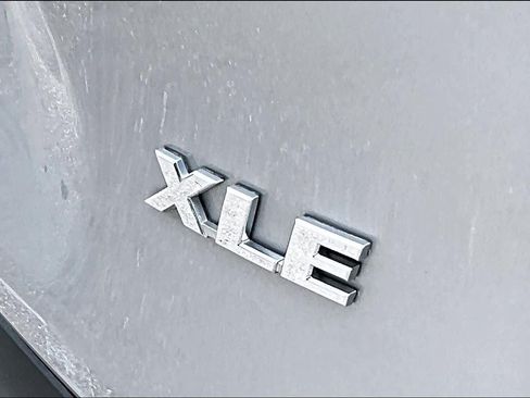 Used 2023 Toyota RAV4 XLE FWD image 10