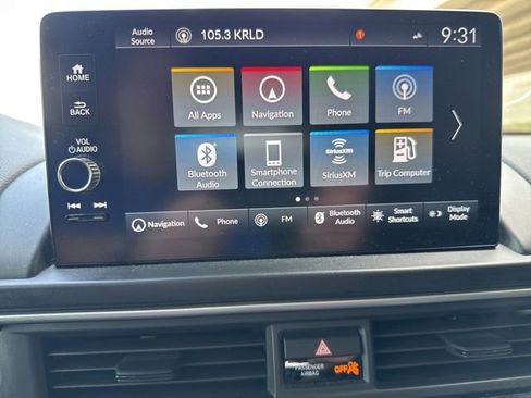 Used 2025 Honda Pilot Touring image 19