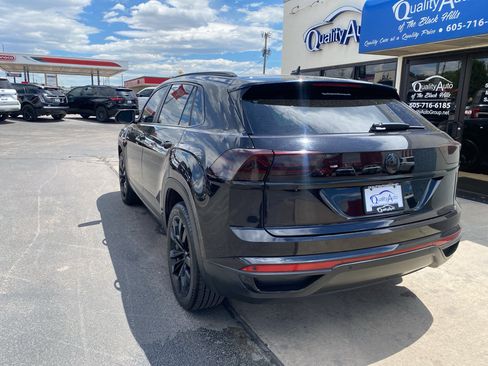 Used 2020 Volkswagen Atlas Cross Sport SEL AWD/4WD image 10