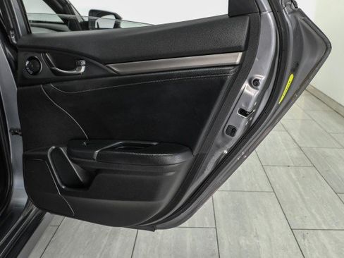 Used 2018 Honda Civic EX-L image 37
