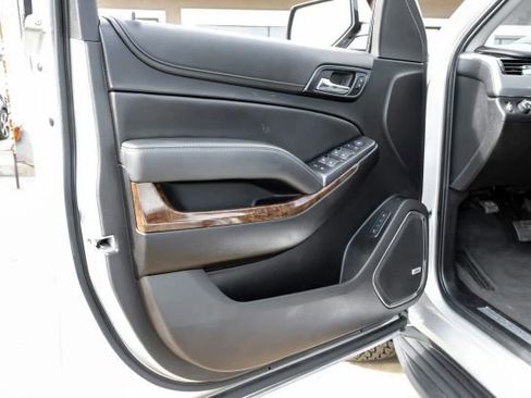 Used 2019 Chevrolet Suburban LT AWD/4WD image 53
