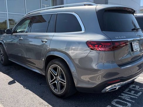 Used 2024 Mercedes-Benz GLS 450 4MATIC image 3
