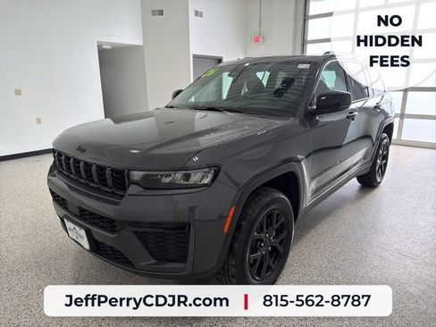 New 2026 Jeep Grand Cherokee Altitude AWD/4WD image 6