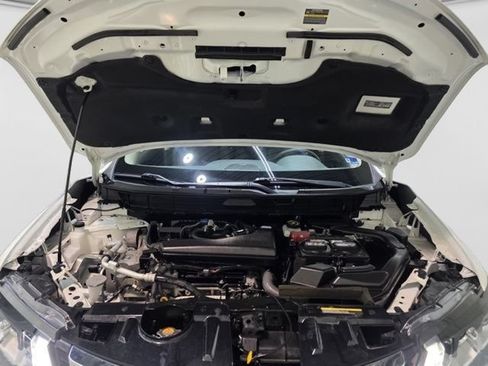 Used 2018 Nissan Rogue SL w/ Premium Package AWD/4WD image 37