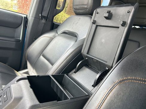 Used 2024 Ford Bronco Badlands AWD/4WD image 37