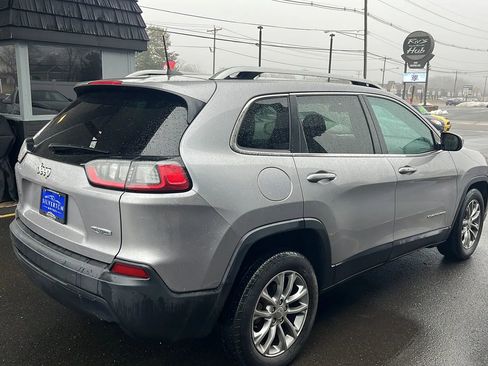 Used 2019 Jeep Cherokee Latitude Plus image 9