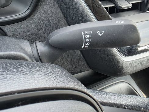 Used 2024 Toyota Corolla LE FWD image 29