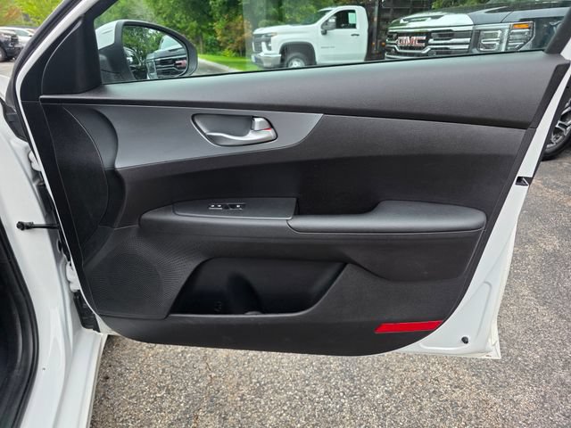 Used 2021 Kia Forte LXS FWD image 8