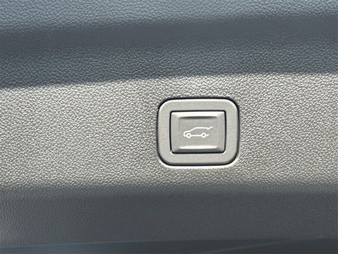 New 2026 Chevrolet Suburban LT w/ Comfort Package image 20